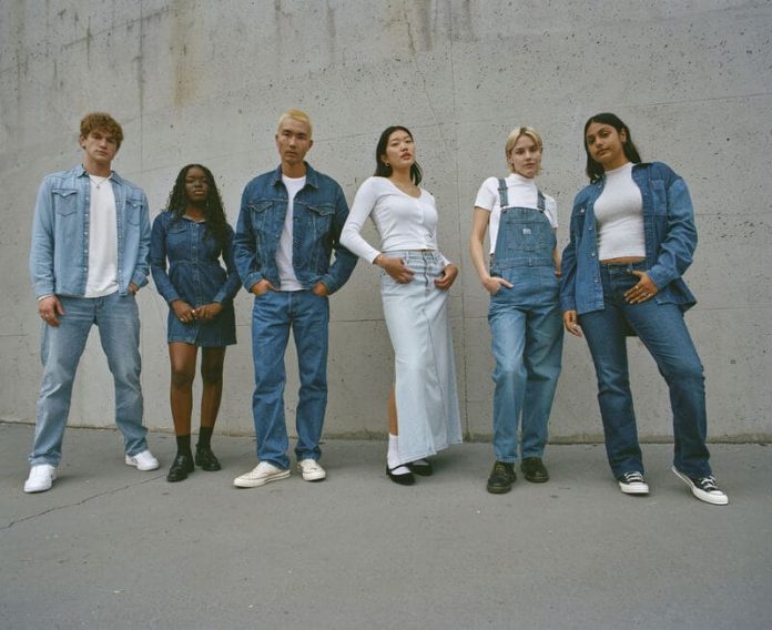 Levi's