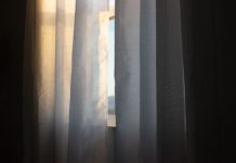 Cómo elegir cortinas modernas y funcionales para tu hogar en Chile