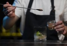 Cómo se está preparando Chile para competir en coctelería internacional Coctelería