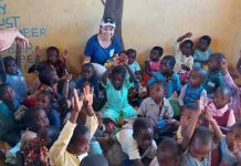 Investigadora chilena implementa sistema educativo y comunitario en África para enfrentar desafíos de sostenibilidad ingeniera