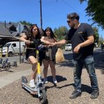 Municipalidad de Pucón y Whoosh coordinan acciones de seguridad para el correcto uso de scooters