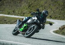 KAWASAKI hace historia con la primera motocicleta híbrida en Chile: Ninja 7 Hybrid KAWASAKI