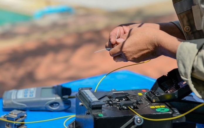 Técnico en telecomunicaciones: una carrera que conecta a Chile y ofrece alta empleabilidad