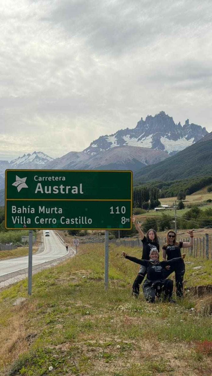 Viajeras por el mundo (6) 08-01-26 (1) Trío femenino recorre el extremo sur de Chile sobre dos ruedas