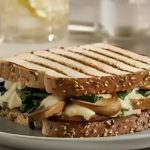 Fuchs lanza el primer pan blanco con semillas del mercado chileno