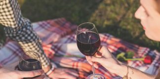 Amor, mesa y buena copa: qué beber este San Valentín para todos los gustos. La Vinoteca.