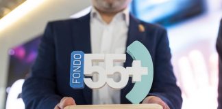 Último mes para postular: Fondo 55+ de Entel destinará $ 360 millones para inclusión digital de personas mayores