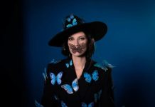 Laura Pausini estrena “Mariposa Tecknicolor” Laura Pausini estrena “Mariposa Tecknicolor”