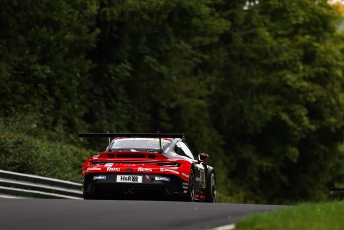 Porsche Team Black Falcon (5) (1) Benja