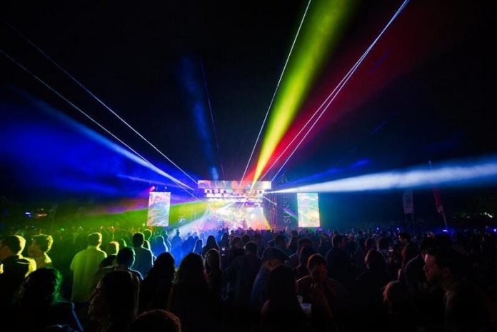 Maturana Sunset Festival celebra su sexta edición reuniendo a más de 3 mil personas en el Valle de Colchagua