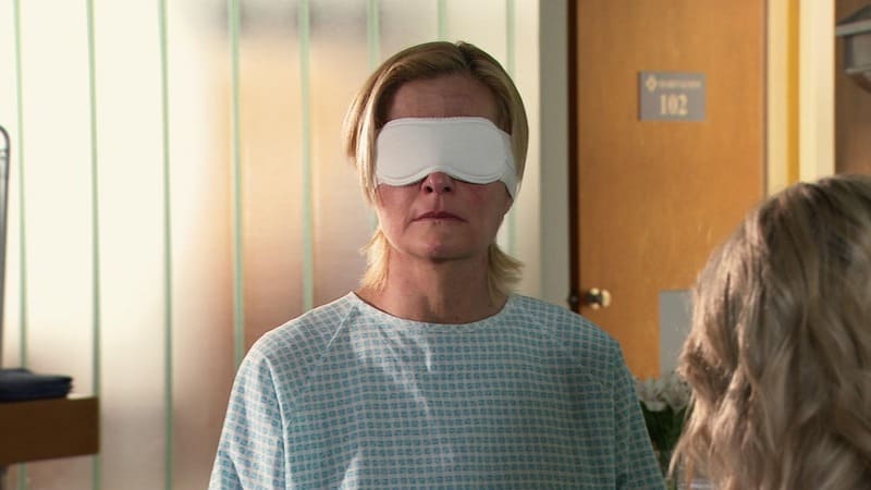 Sharon incendia la mansión