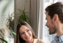 42% de trabajadores ha tenido relaciones en la oficina: empresas enfrentan riesgos de clima y gestión FASTCO Group