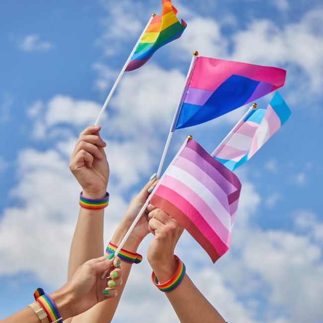 DKT ok DIA DEL ORGULLO 2