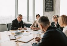 8 de cada 10 ejecutivos en Chile se interesa por el Liderazgo Interino: La fórmula que permite a las empresas no detenerse