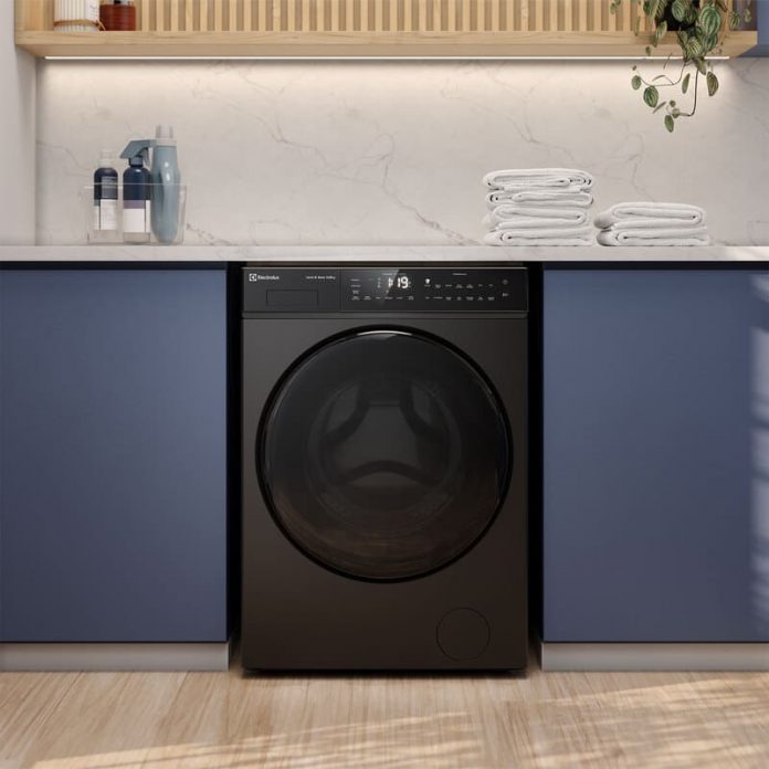 18. - Lavadora-Secadora-Carga-Frontal-EFLWD12O-Electrolux-Ambientada-2 - 1500px Electrolux