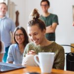 ¿Cómo los agentes de IA aceleran la competitividad de las empresas familiares? IA