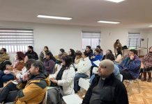 Emprendedores del Maule aprenden Inteligencia Artificial para fortalecer sus negocios y competir en igualdad de condiciones emprendedores