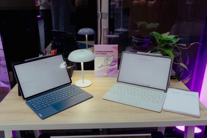 Lenovo