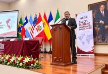 Fundador de El Ají Seco fue homenajeado en el Congreso del Perú por su trayectoria en Chile Fundador Ají Seco