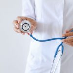 Guía Práctica: Cómo funciona el seguro complementario de salud corporativo y cuánto cuesta implementarlo seguro
